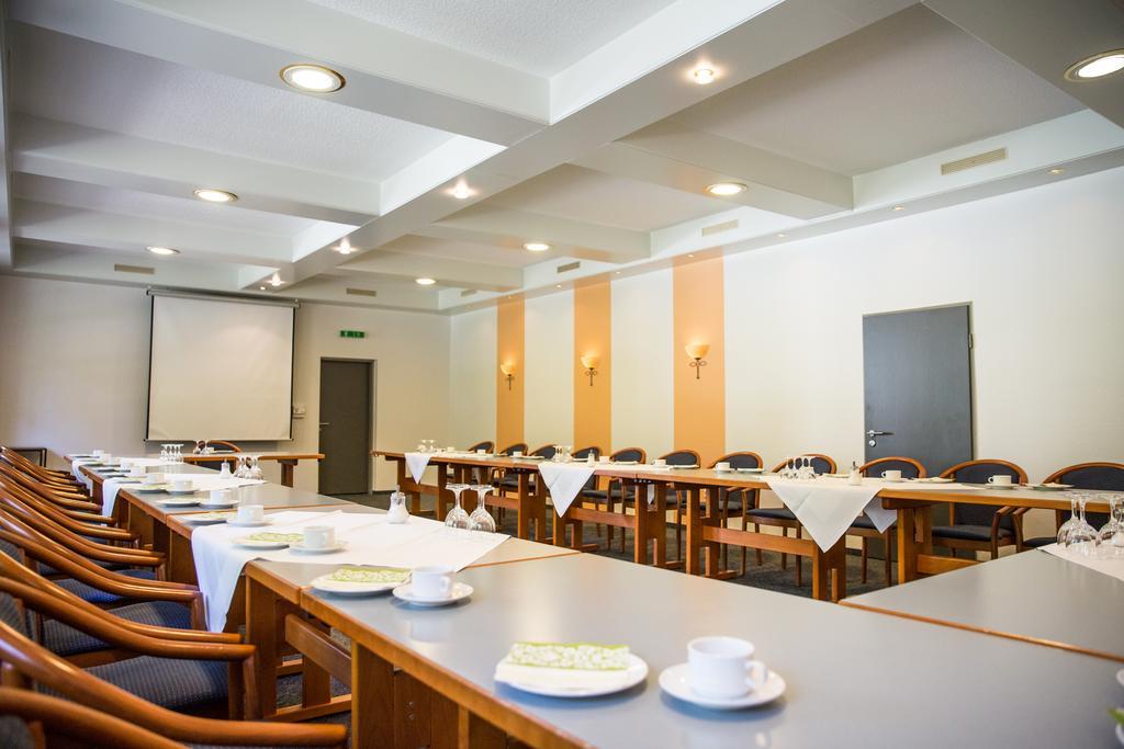 Hotel Ostfriesen Hof Λέερ Εξωτερικό φωτογραφία